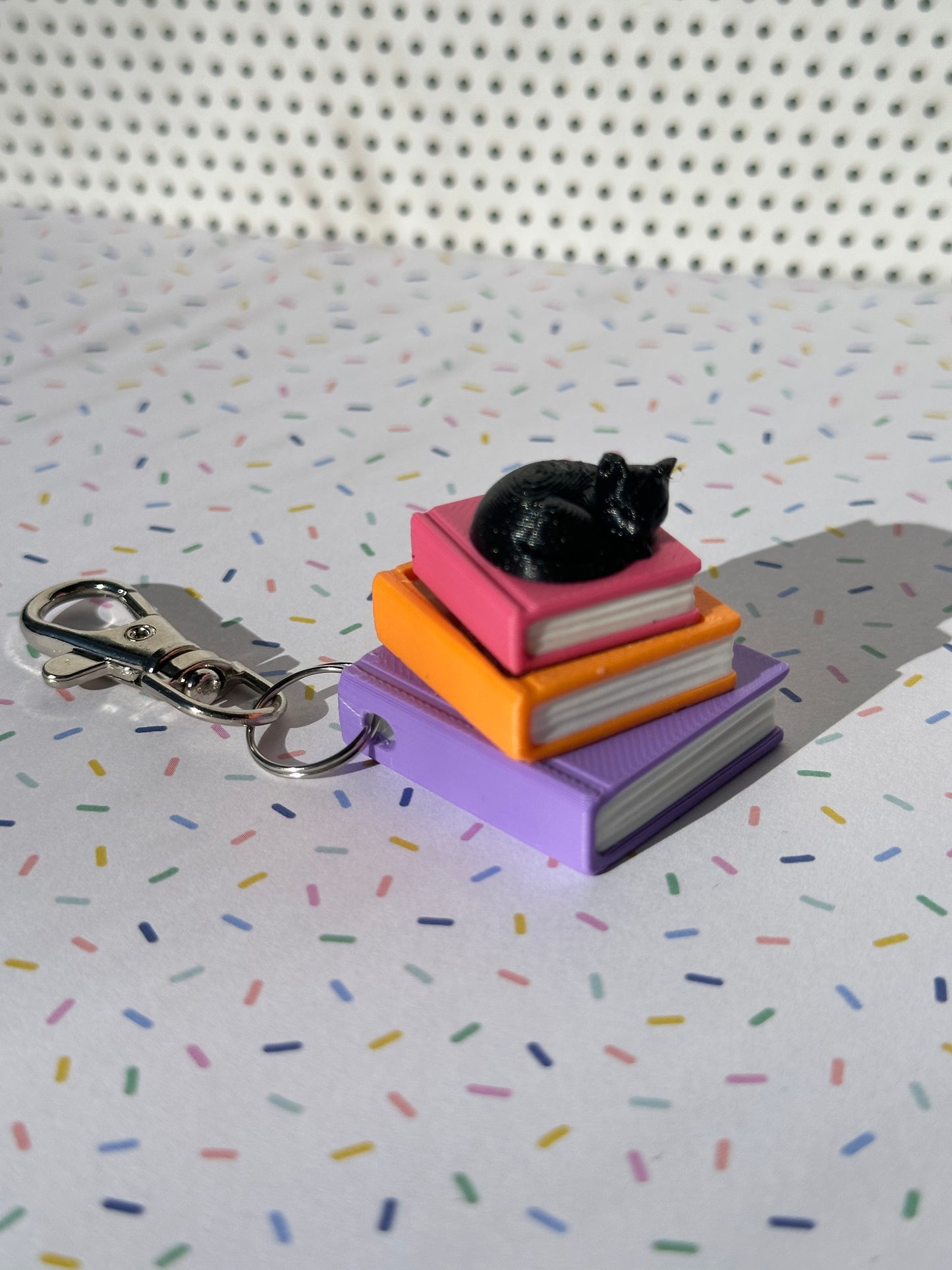Book Stack with Cat Fidget Clicker Keychain - CLICKY