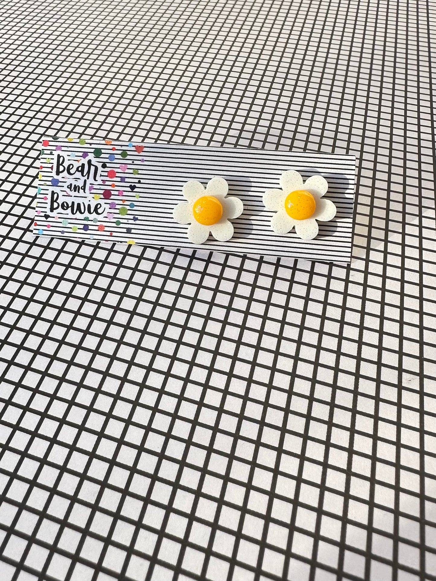 White Daisy Stud Earrings